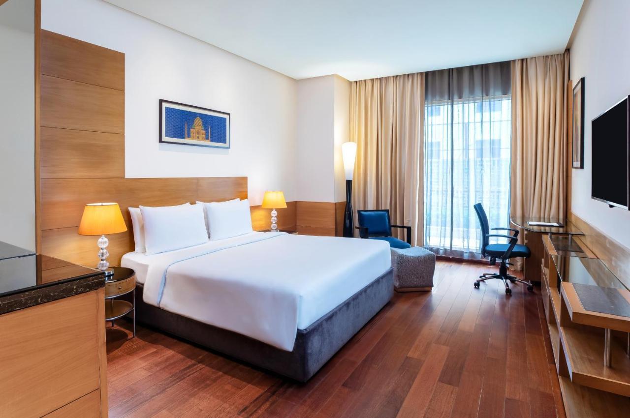 Radisson Blu Marina Hotel Connaught Place Neu-Delhi Exterior foto
